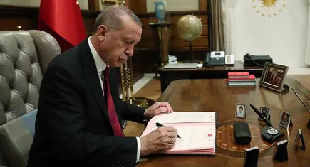 Cumhurbaşkanı Erdoğan imzaladı: İçişleri ve Adalet bakanları değişti