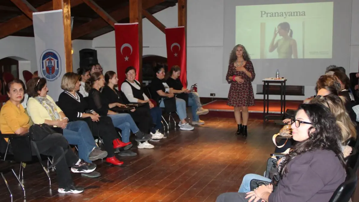 Selçuk Efes Kent Belleği’nde nefes eğitimi yoğun ilgi gördü haberinin görseli