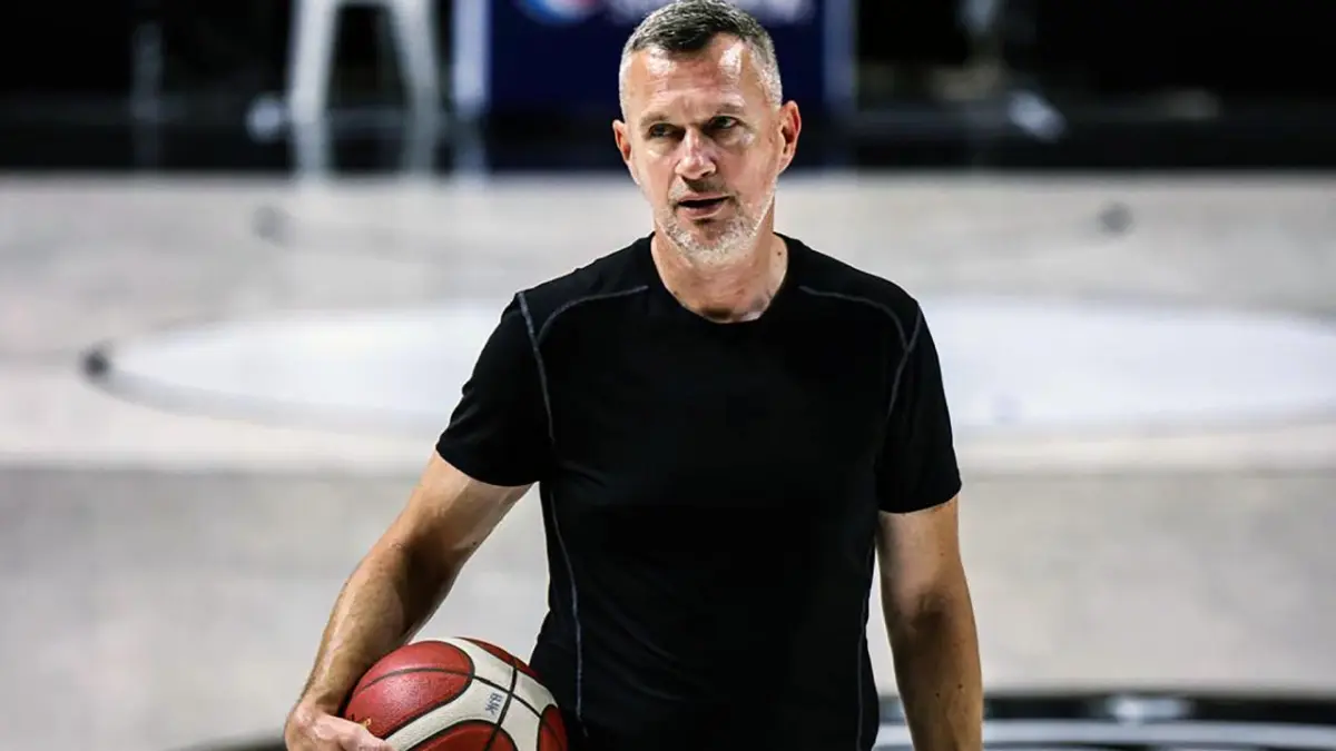 Şengün’ün antrenörü İzmir’de genç yeteneklerle buluşacak haberinin görseli