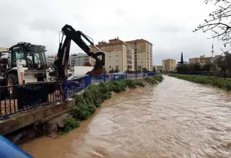 İzmir yine sağanağa teslim oldu
