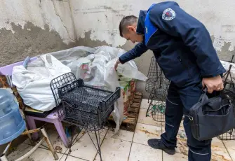 Karşıyaka’da ruhsatsız imalathane denetimde kapandı