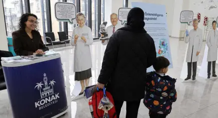 Konak’ta Rahim Ağzı kanseri farkındalığı