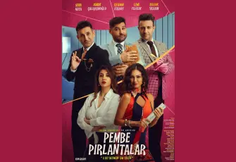 Pembe Pırlantalar İzmir’de: Kahkaha dolu bir gece sahnede