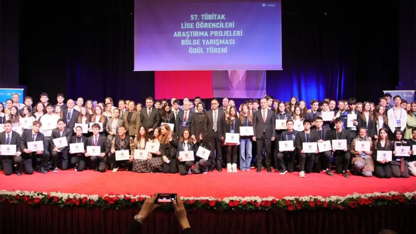 TÜBİTAK İzmir Bölge Yarışması’nda 42 projeye ödül haberinin görseli