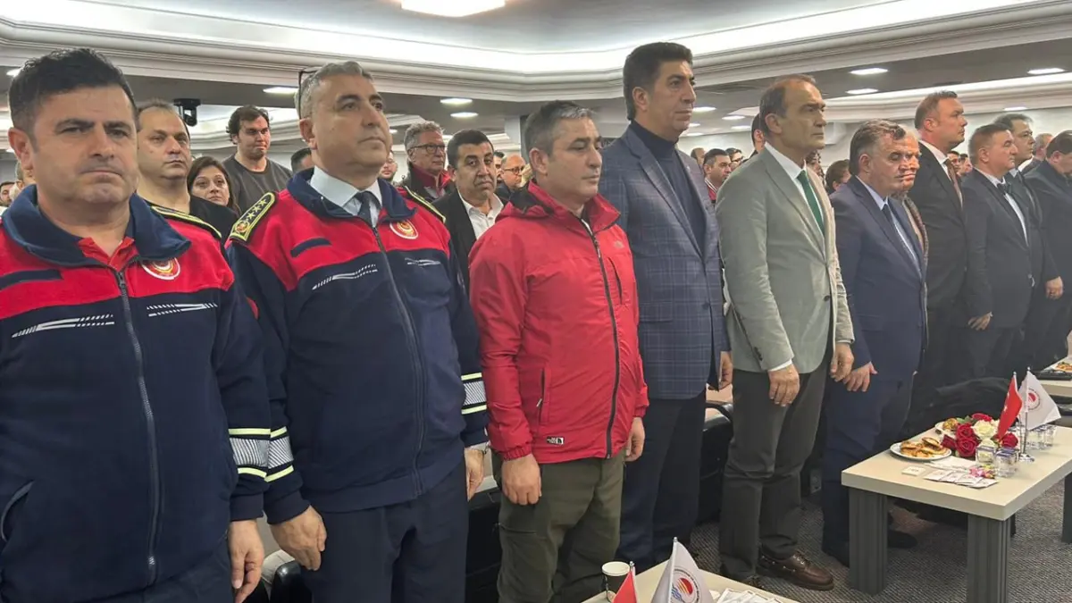 Turizmde yangın alarmı: İzmir’de yönetmelik masaya yatırıldı haberinin görseli