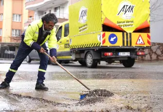 Aliağa’da yoğun yağış sonrası taşkın bölgelerinde hızla müdahale