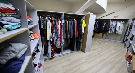 Efes Selçuk Belediyesi Sosyal Market ile dayanışmayı büyütüyor