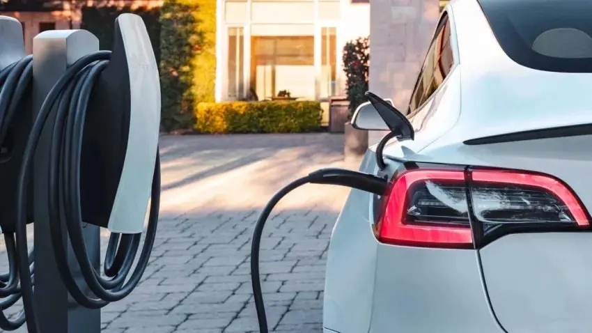 Elektrikli araç satışları ocakta geriledi haberinin görseli