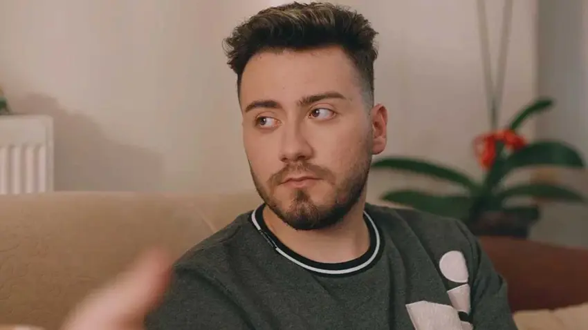 Enes Batur'a yurt dışına çıkış yasağı haberinin görseli