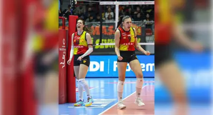 İzmir ekipleri Sultanlar Ligi’nde mücadelesini sürdürüyor