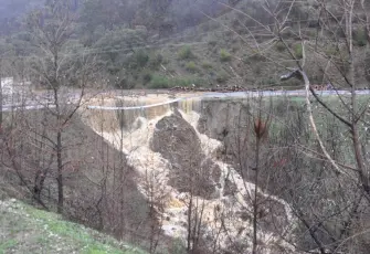 İzmir haber: Ödemiş-Turgutlu yolu trafiğe kapatıldı