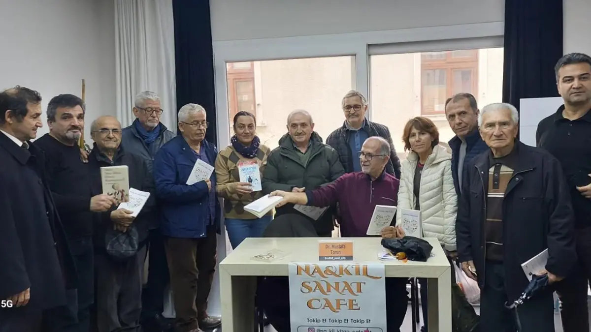 Sağlıklı Yaş Alma kitabı İzmir’de okuyucularla buluştu haberinin görseli