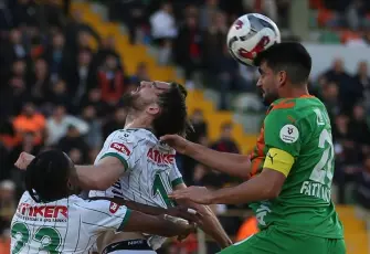 Alanyaspor evinde kazandı: Konyaspor’u 2-1 mağlup etti