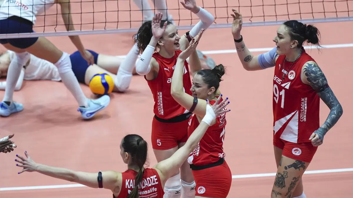 Aras Kargo’dan üç sette rahat galibiyet haberinin görseli