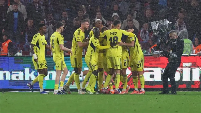 Fenerbahçe'den derbi sonrası peş peşe paylaşımlar: Trabzonspor’a Kazım Koyuncu ve Volkan Konaklı gönderme