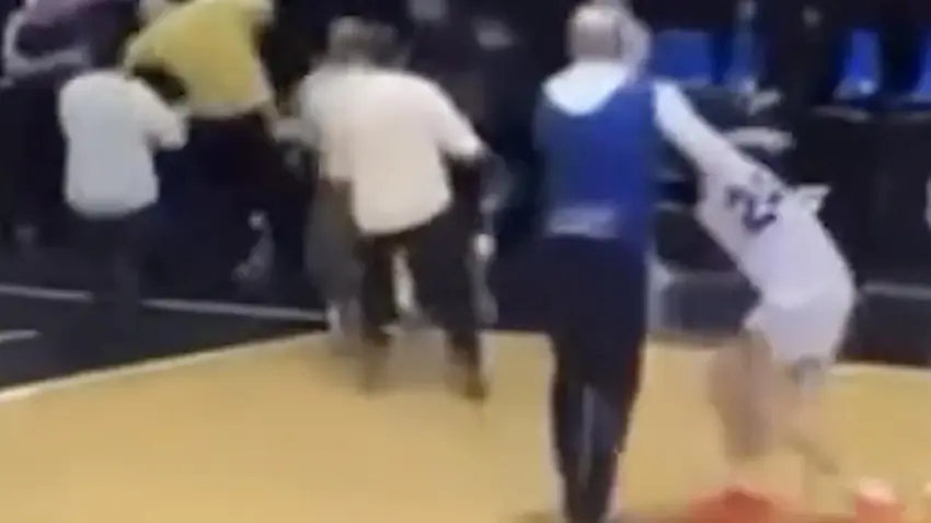 İtalya'daki Gençler Basketbol Ligi'nde Türk oyuncuya saldırdı