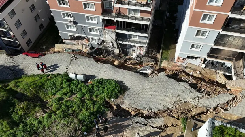 İzmir’de heyelan paniği: 151 kişi tahliye edildi
