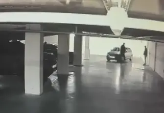 Otoparktaki araçların bagajından 15 dakikada 30 milyon dolar çaldılar: 7 gözaltı