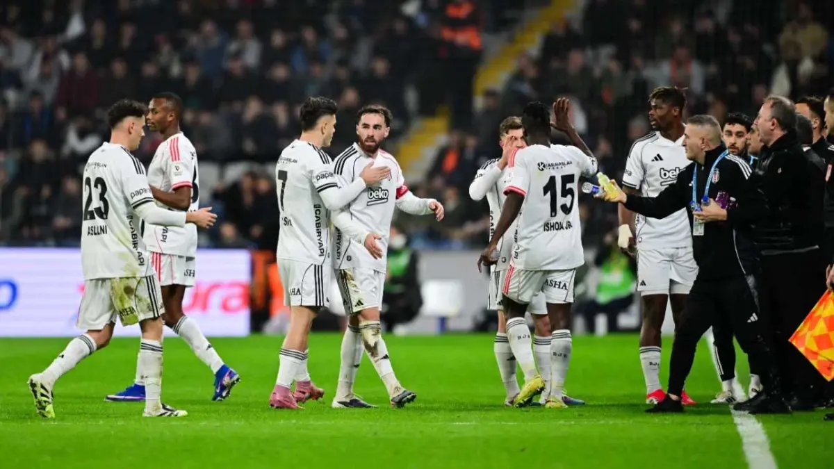 Beşiktaş Başakşehir'de 90+7'de güldü haberinin görseli