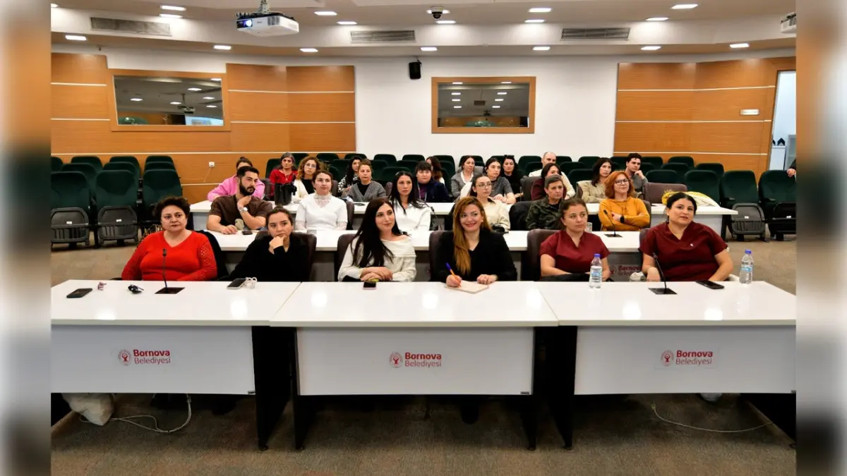 Bornova’da belediye personeline eşitlik eğitimi haberinin görseli