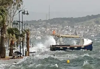 Deniz, sokaklarla buluştu