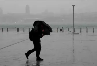 İstanbul Valiliğinden fırtına uyarısı!