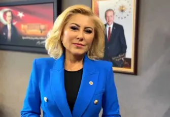 AK Parti İzmir Milletvekili Şebnem Bursalı dünya evine girdi