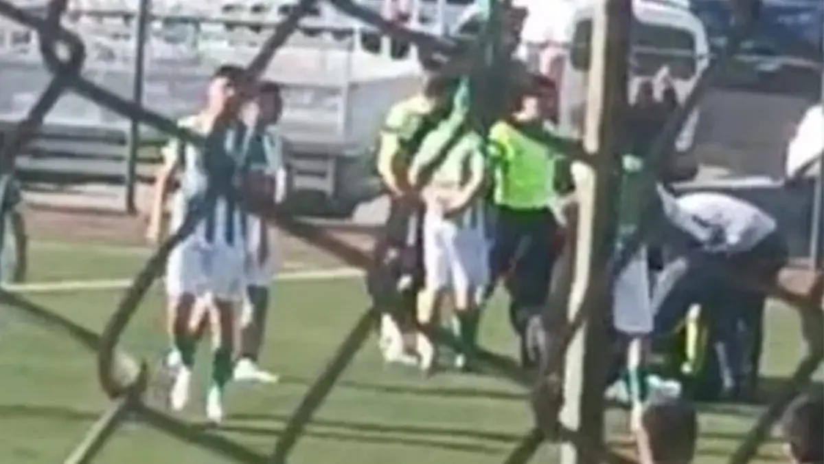 Amatör Lig’de skandal görüntü: Hakeme bisiklet attılar haberinin görseli