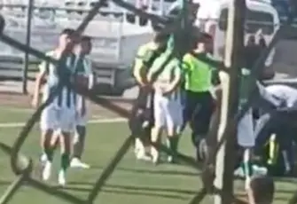 Amatör Lig’de skandal görüntü: Hakeme bisiklet attılar