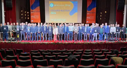 Avrupa’nın ünlü ürologları DEÜ’de canlı cerrahi gerçekleştirdi