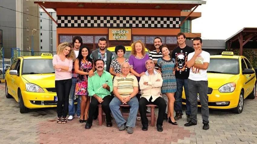 Bir dönemin efsane dizisi hakkında bomba iddia: Akasya Durağı yeniden mi çekiliyor? haberinin görseli