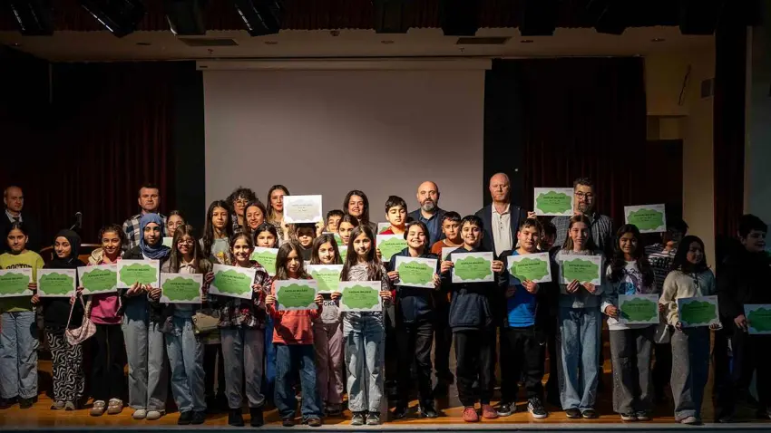 Bornova’da 179 öğrenci bilimle buluştu