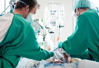 Çok tehlikeliden tehlikeliye: Hastanelerde riskler katlanıyor