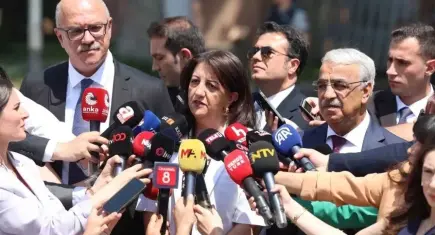 DEM Parti heyeti, İmralı'dan döndü