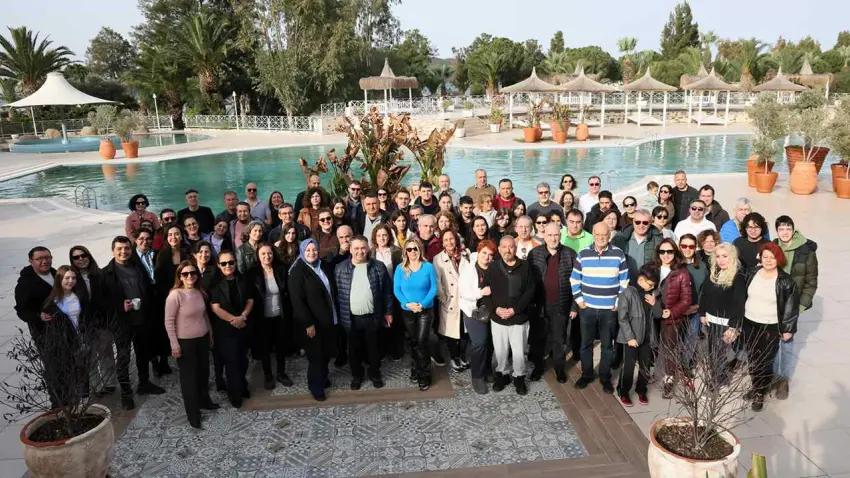 EMD İzmir Şubesi 36. yıl dönümünü kutladı haberinin görseli