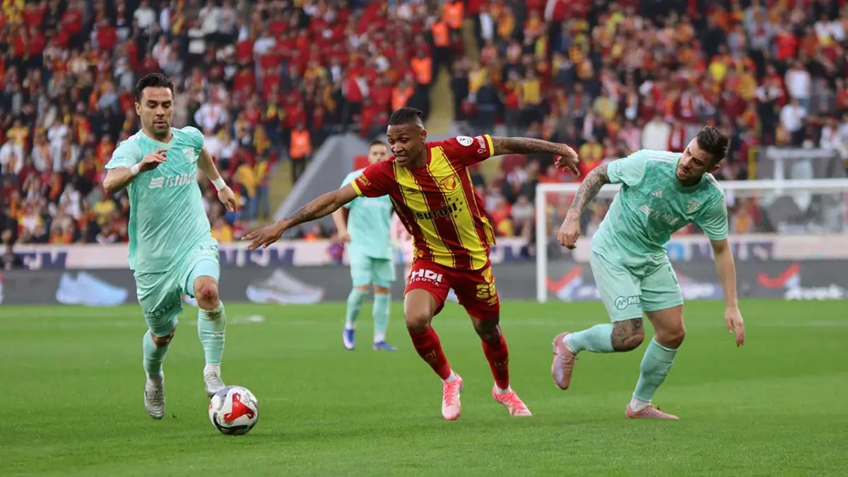 Göztepe Avrupa yolunda frene bastı haberinin görseli