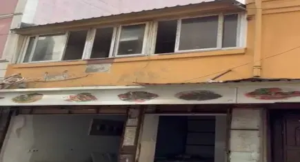 İzmir'de metruk binada infaz girişimi: Hem darbedildi hem vuruldu!