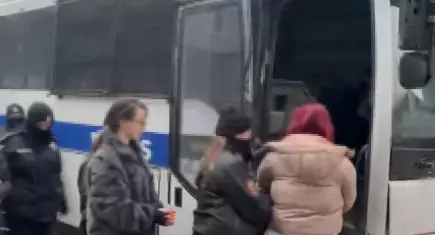 OnlyFans operasyonunda 17 fenomen tutuklandı!