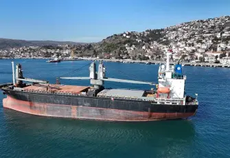 Sarıyer açıklarında fırtınaya yakalanan kargo gemisi kurtarıldı