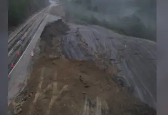 Adana’da heyelan: Helikopter pisti çöktü