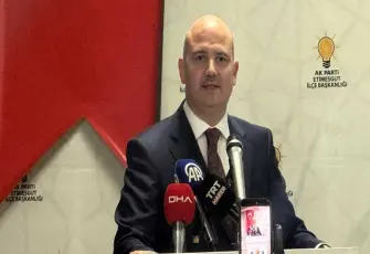  AK Parti'li İleri’den Özgür Özel’e sert tepki: Hakaret çaresizliğin belirtisidir