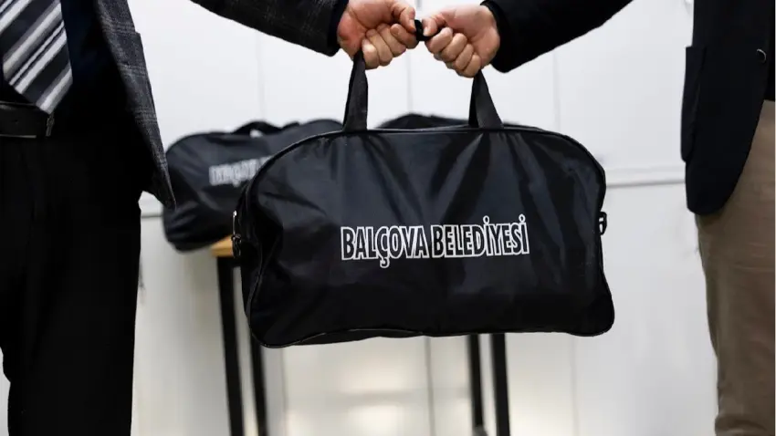 Balçova’da askere giden gençlere destek