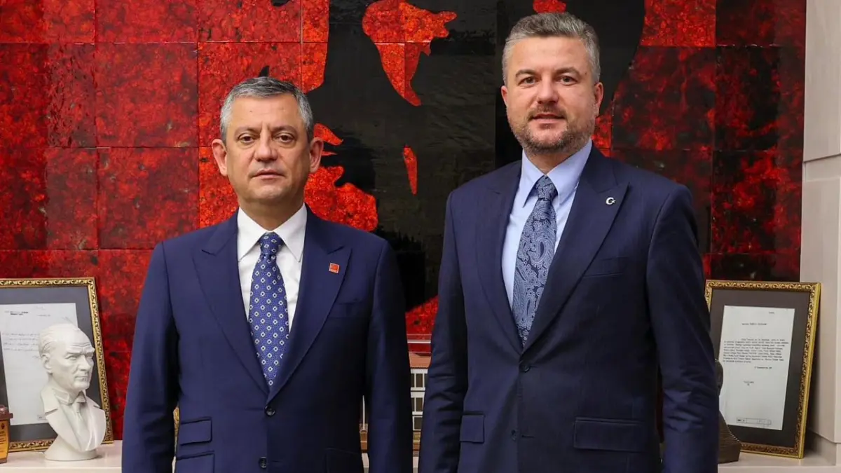 Başkan Duman, Genel Başkan Özel ile buluştu haberinin görseli