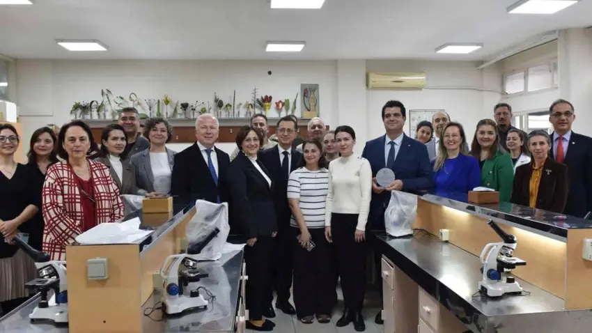 EÜ’de 50. yıla özel laboratuvar hizmete açıldı haberinin görseli