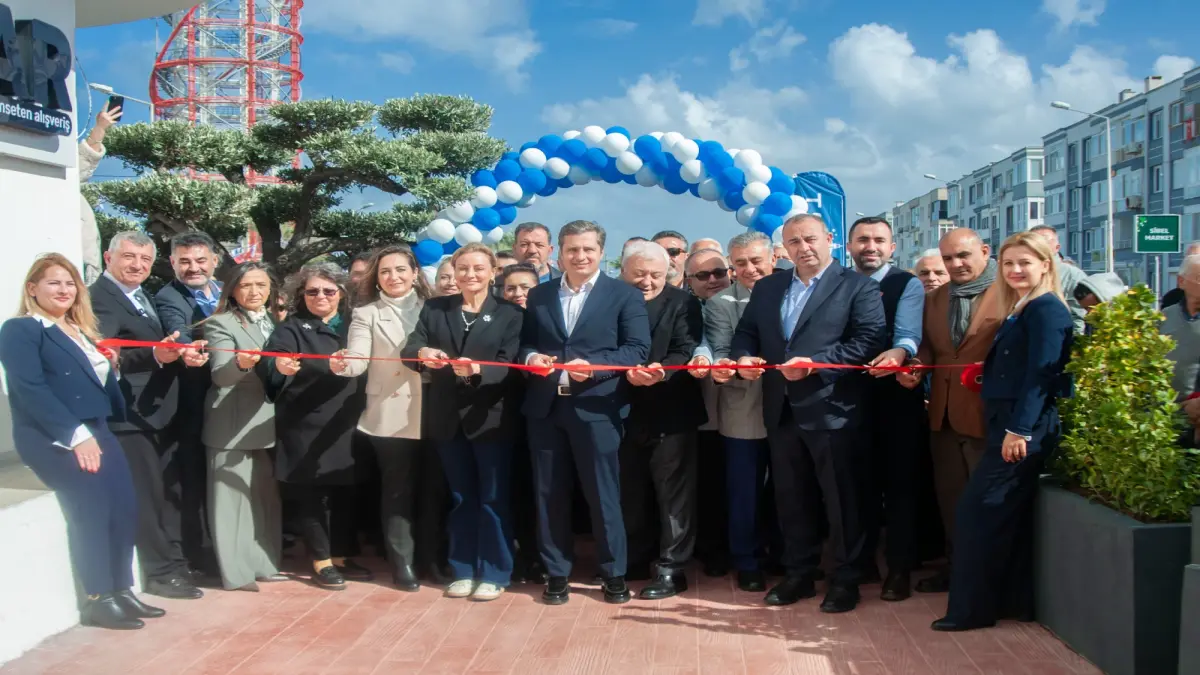 Güzelbahçe’de çifte açılış: Güzmar ve Güzbel Port hizmete girdi haberinin görseli
