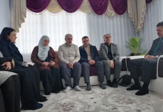 İzmir Cumhuriyet Başsavcısı Yeldan'dan katledilen Mihriban Yılmaz'ın ailesine ziyaret