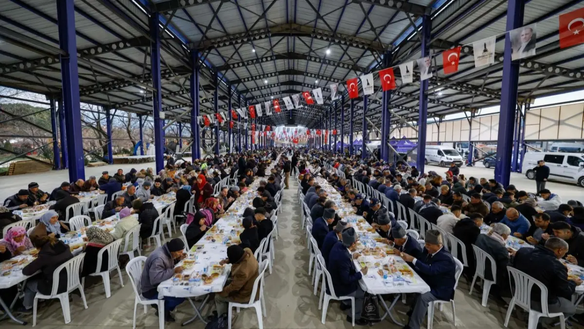 İzmir’de iftar sofraları hangi gün nerede kurulacak? haberinin görseli