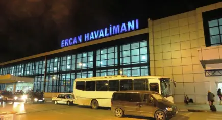 KKTC’de hava trafiği tamamen durdu: Ercan Havalimanı’nda grev kaosu!