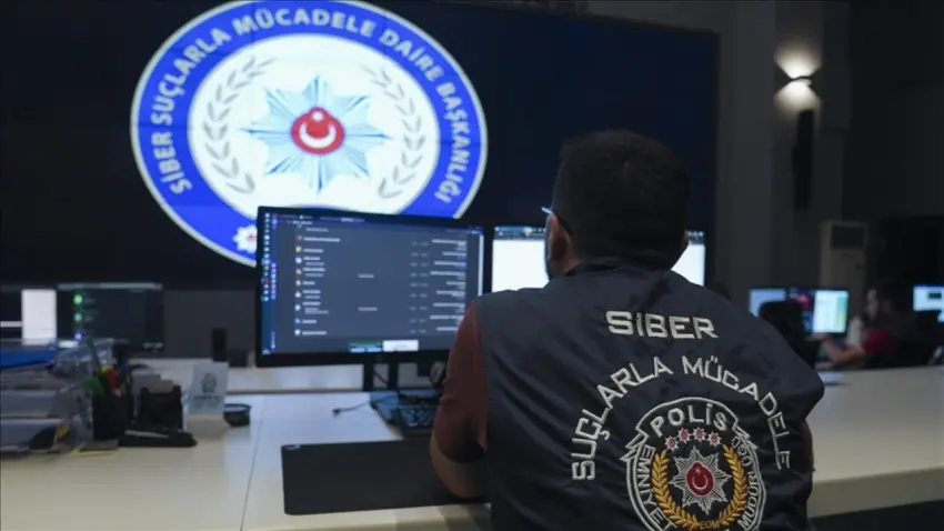 Siber suçlara dev darbe: 28 ilde 350 gözaltı, 300 milyon liralık varlığa el konuldu! haberinin görseli