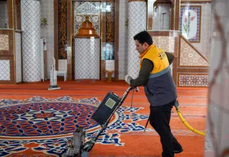 Aliağa’da ibadethaneler Ramazan’a pırıl pırıl giriyor